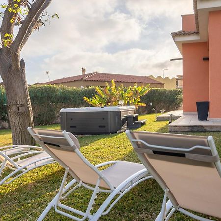 Villa Seaside - Beach Retreat With Jacuzzi Siraküza Dış mekan fotoğraf